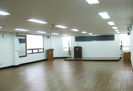 2층 다목적 홀 이미지