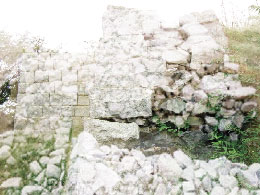 성 외벽 체성 토층