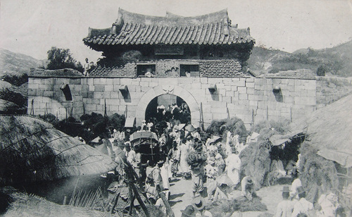 동래읍성 세병문(1920년대)