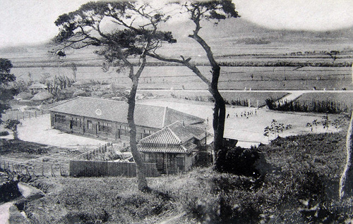 동래고등심상소학교와 주변전경( 현 낙민초등학교와 주변)