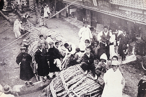 동래줄다리기 준비(현 동래시장 입구)