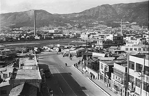 수안교차로 주변 전경(1960년대, 미남로 개설 전)