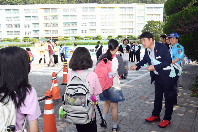  (공약 2-6) 어린이 교통안전 캠페인(2025.7.8.)
