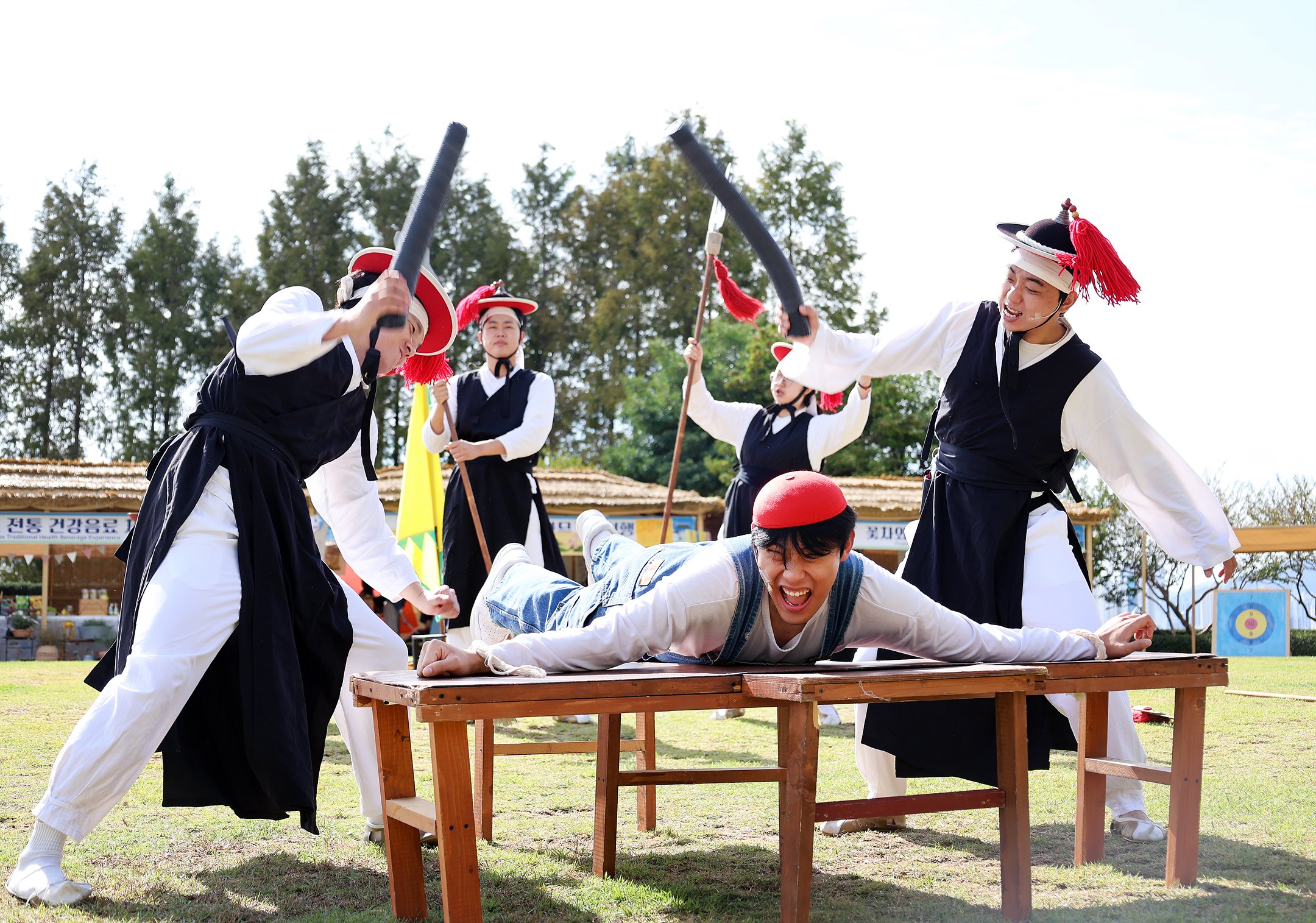  축제장 스케치 1